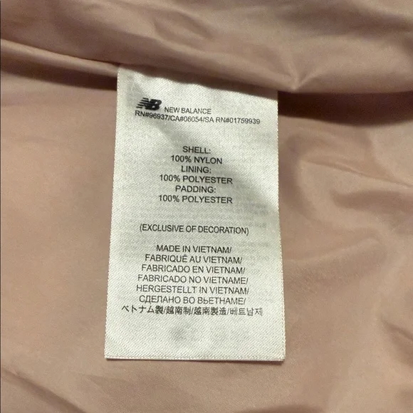 NWOT New Balance Pink Puffer Vest - Picture 9 of 9